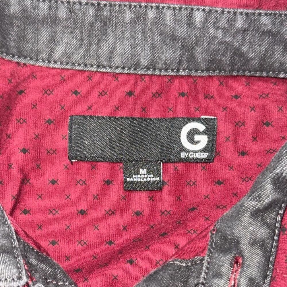 Guess Burgundy Button Down Collared Shirt; Men's Medium - Picture 3 of 6
